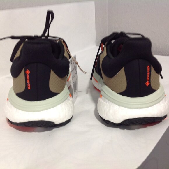 NEW Adidas goretex sneakers 8 - Picture 5 of 9